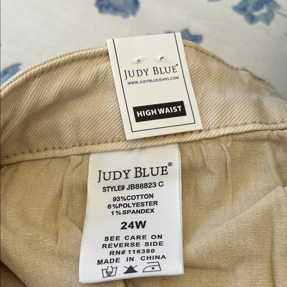 Judy Blue Bone 90s Straight Jeans Plus Size 24W NWT High‑Waist Distressed - Picture 7 of 11